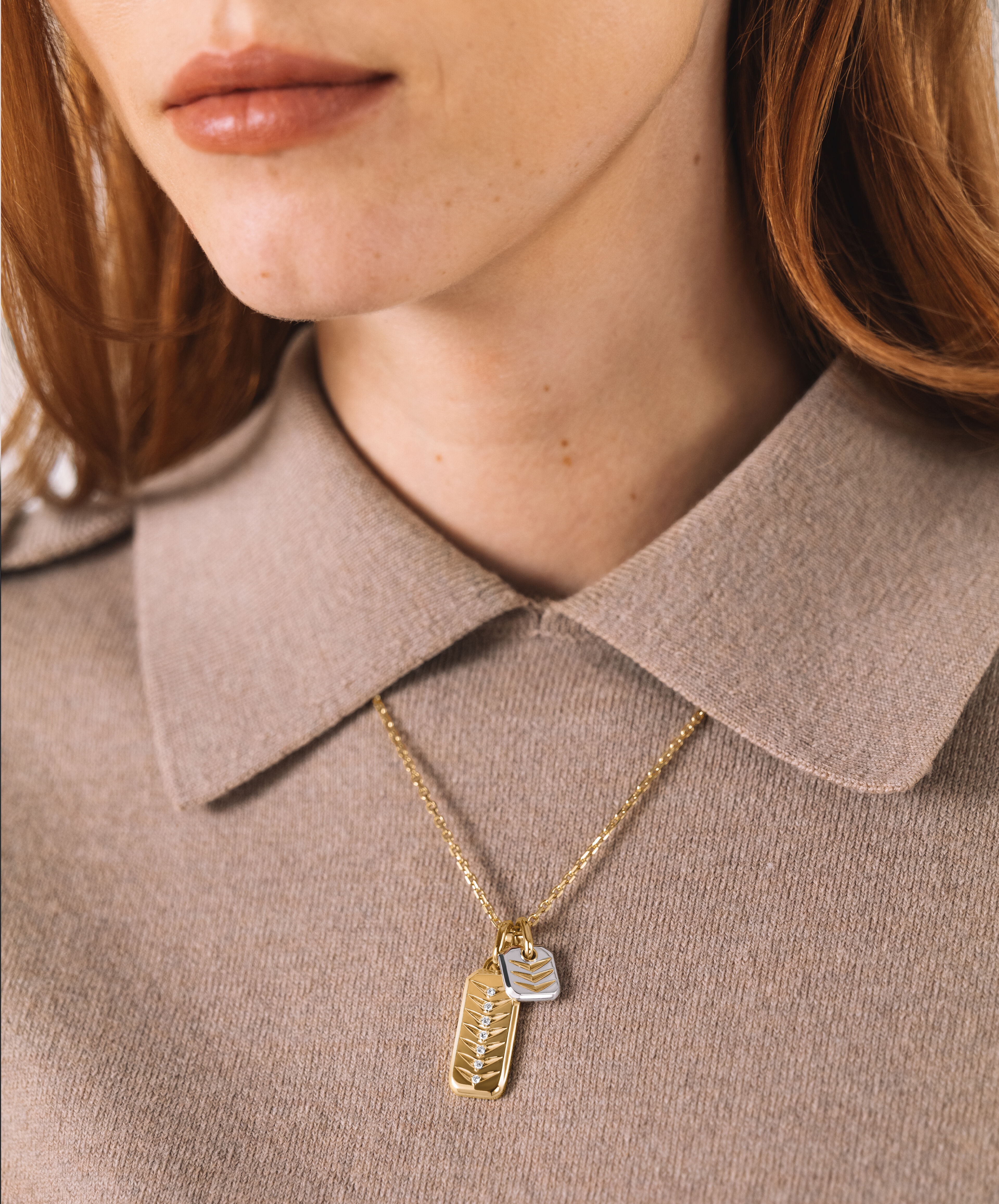 Chevron Necklace 21.5 x 25.5mm, Quartz 3 Chevron Necklace 21.5 x 25.5mm, Quartz